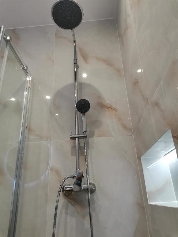 Nely'S Luxury Home นีดรี ภายนอก รูปภาพ