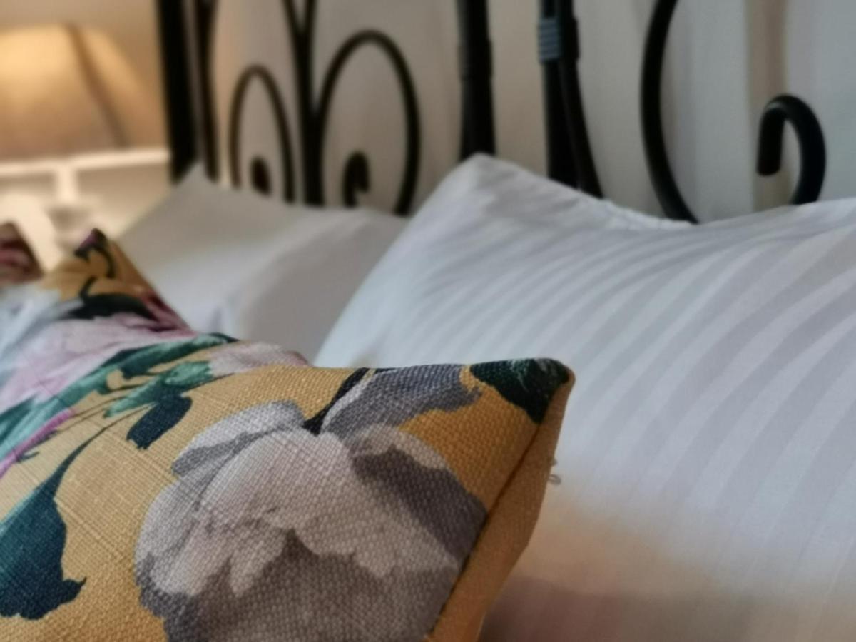Nely'S Luxury Home นีดรี ภายนอก รูปภาพ