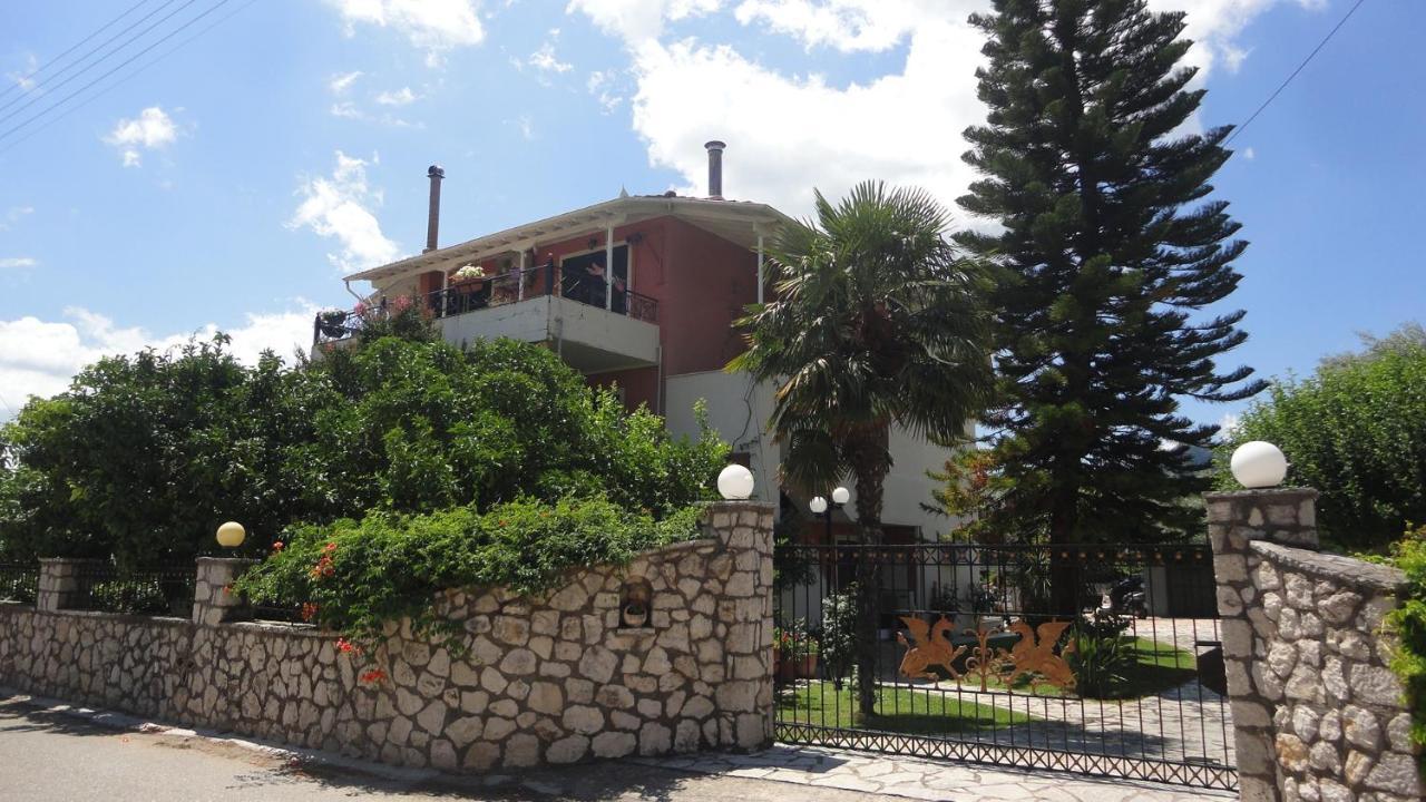 Nely'S Luxury Home นีดรี ภายนอก รูปภาพ