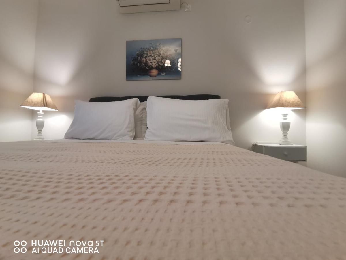 Nely'S Luxury Home นีดรี ภายนอก รูปภาพ