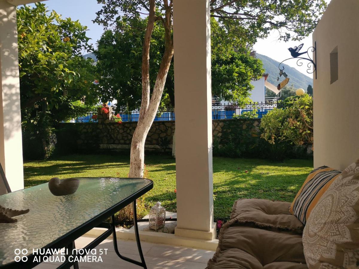 Nely'S Luxury Home นีดรี ภายนอก รูปภาพ