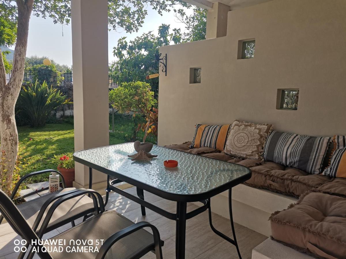 Nely'S Luxury Home นีดรี ภายนอก รูปภาพ