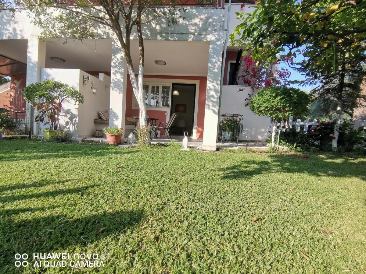 Nely'S Luxury Home นีดรี ภายนอก รูปภาพ