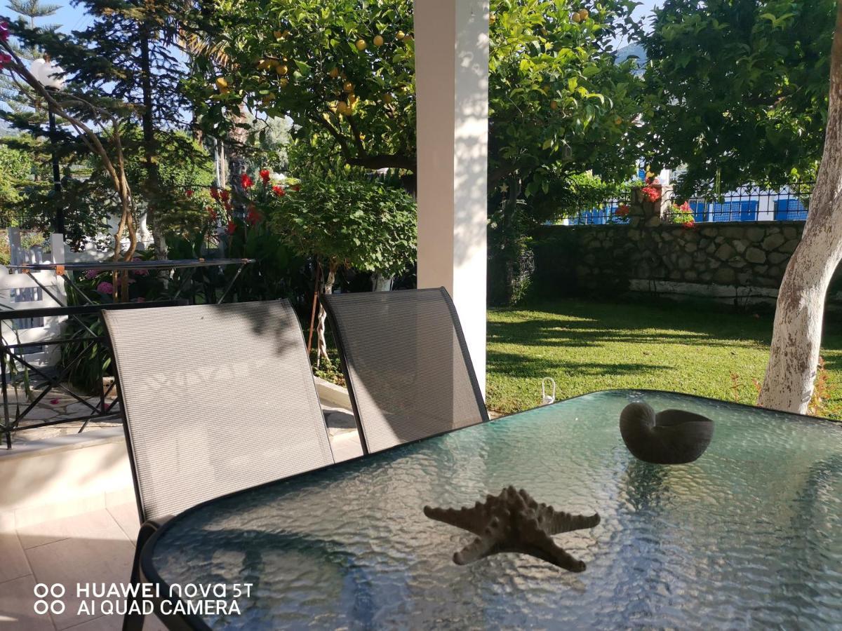 Nely'S Luxury Home นีดรี ภายนอก รูปภาพ