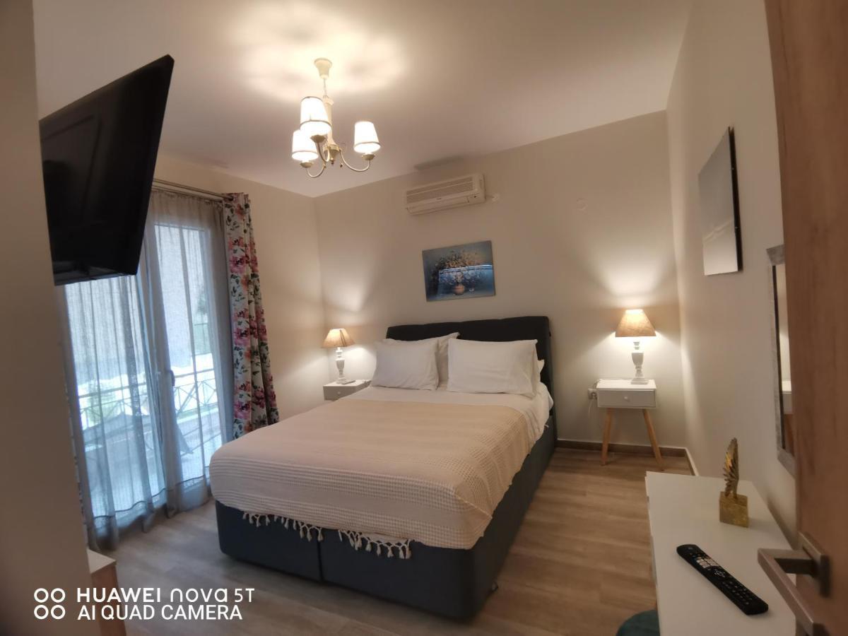 Nely'S Luxury Home นีดรี ภายนอก รูปภาพ